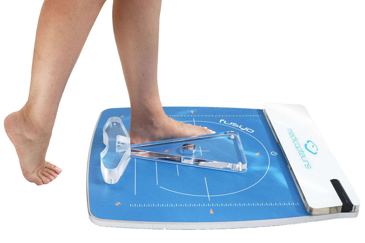 Relaxed naked woman receiving back massage